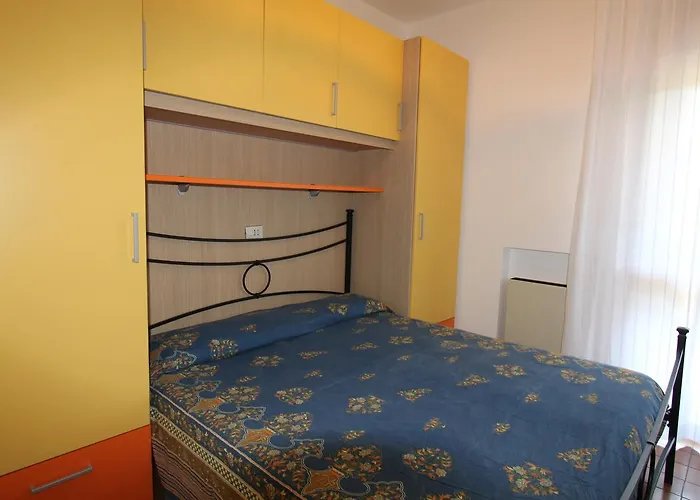 Con Aria Condizionata * 比比翁